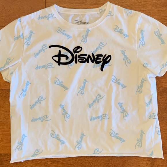 Disney Tops - LIKE NEW! Women's/Jr's. Disney Cropped Tee-XL